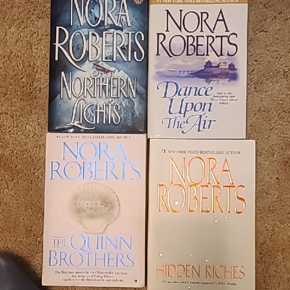 Nora Roberts Book Set